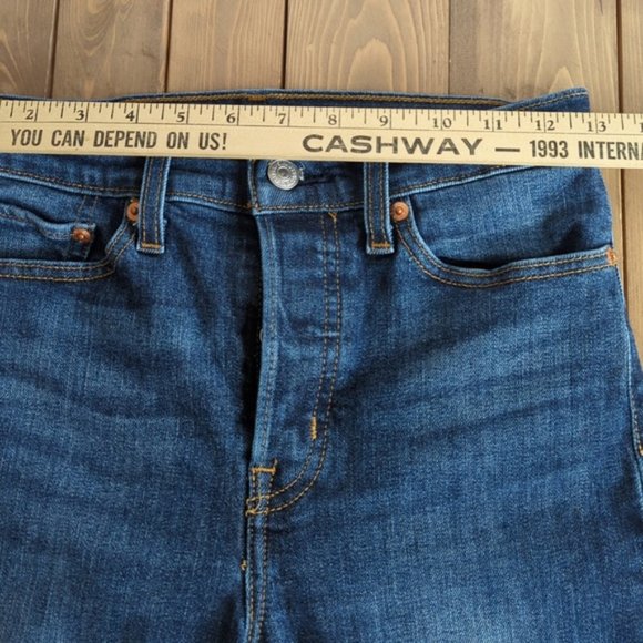 Levi’s Wedgie Skinny Raw Hem High Rise Jeans - Picture 7 of 12